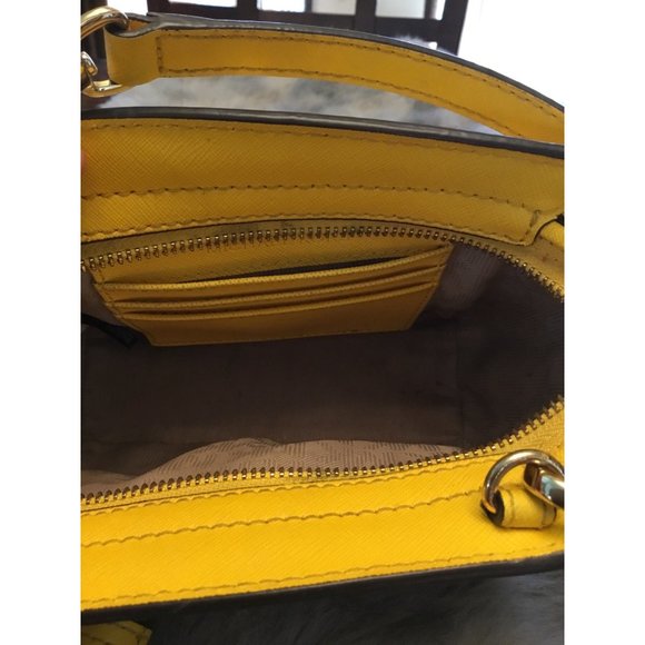 Michael Kors Selma Stud Mini Messenger Studded Gold Sunflower Gold Crossbody Pur - Picture 5 of 5